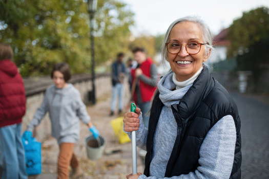Oregonians' formal volunteer hours are worth about $3.2 billion a year. (Halfpoint/Adobe Stock) 