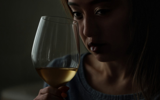 The five-year average annual rate of excessive alcohol deaths per capita in Illinois increased by as much as 52% from 2015 to 2019. (Adobe Stock)